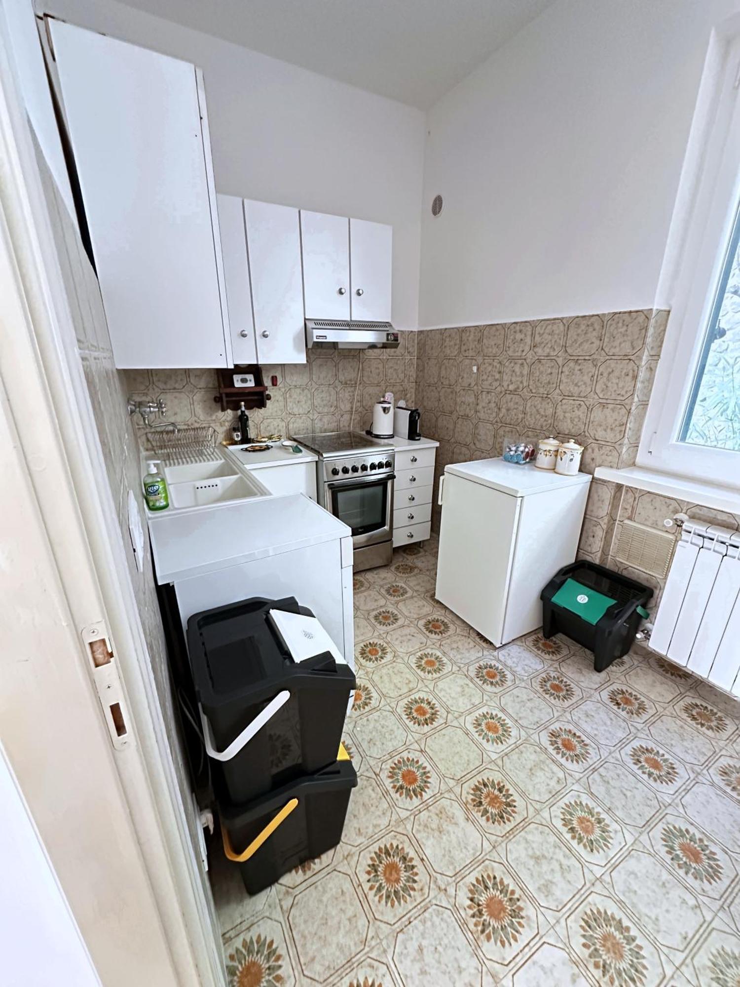 Terrace & Parking - Holiday Home Near Fegina Beach Monterosso al Mare Exterior photo
