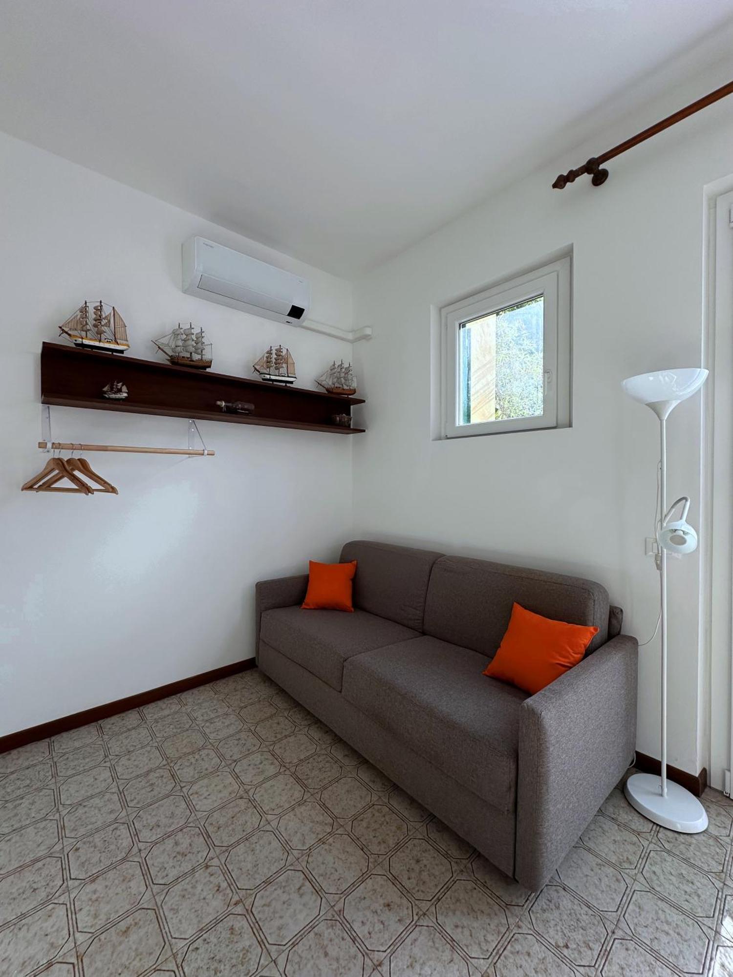 Terrace & Parking - Holiday Home Near Fegina Beach Monterosso al Mare Exterior photo