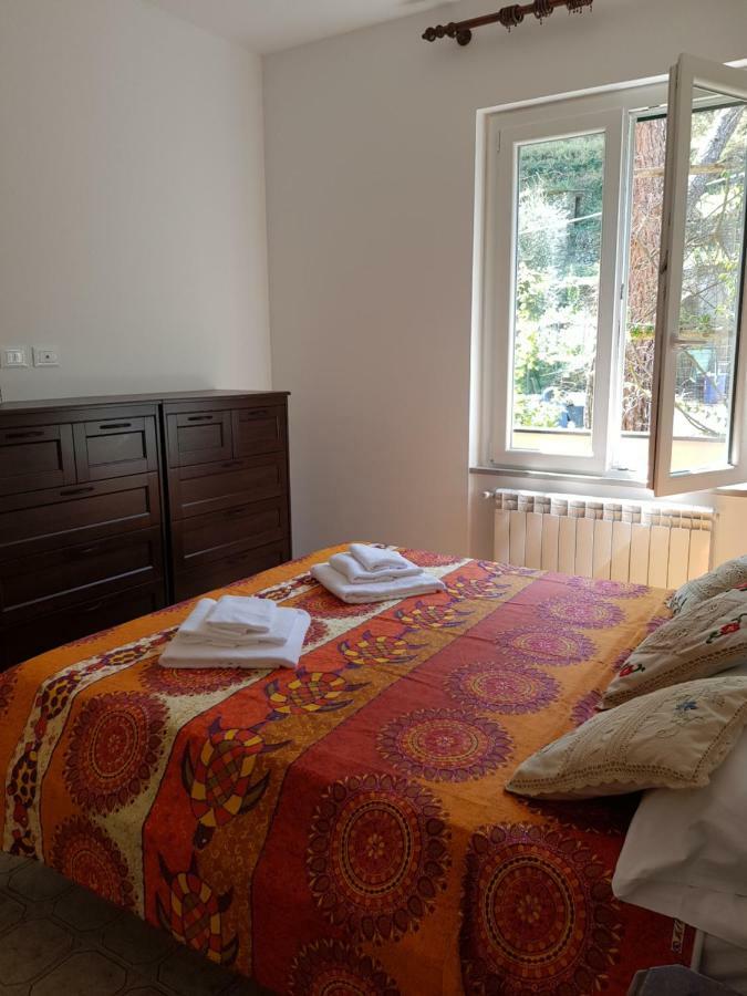 Terrace & Parking - Holiday Home Near Fegina Beach Monterosso al Mare Exterior photo